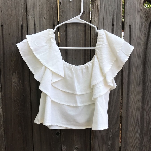 Ruffle off shoulder crop top - Picture 2 of 3